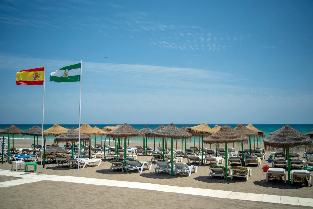 Apartment Benal Beach, Superb 2 Bedroom 2 Bathroom Front Sleeps 6 Benalmadena
